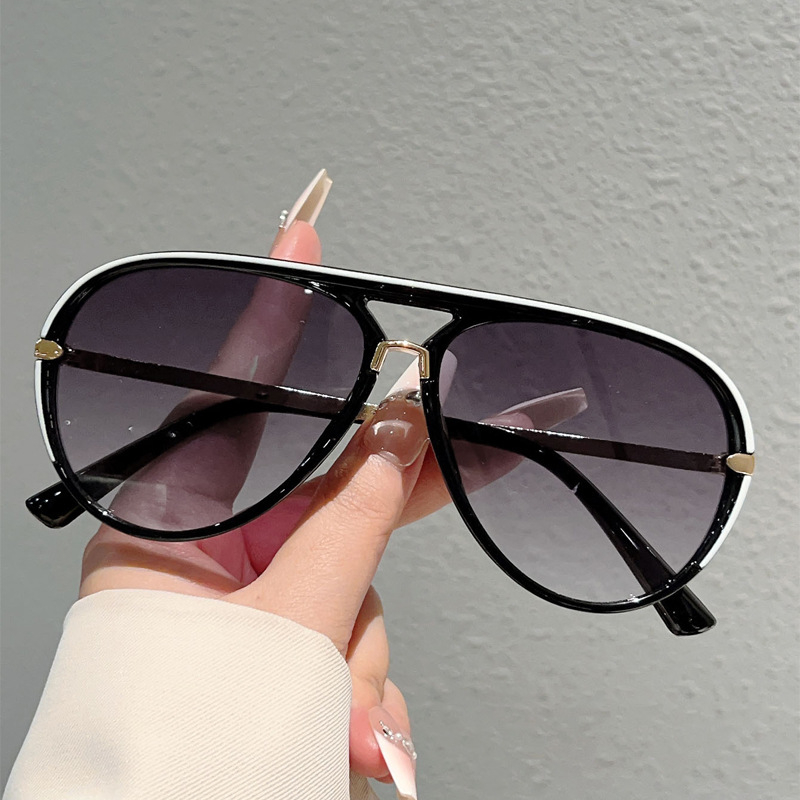 🔥 Women's Retro Double-Bridge Sunglasses
