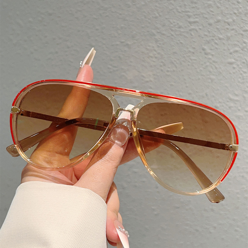 🔥 Women's Retro Double-Bridge Sunglasses