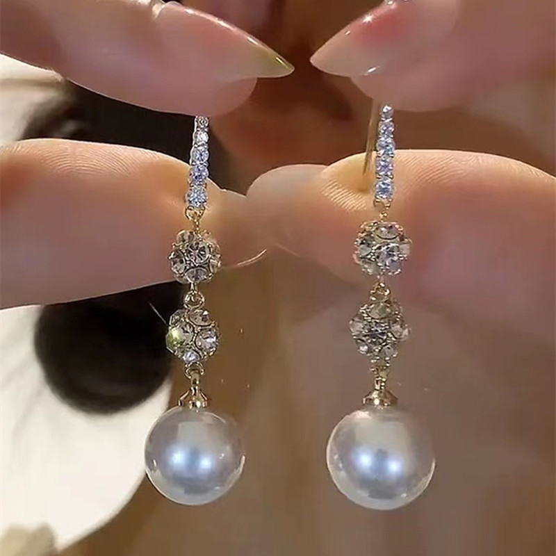 Elegant Pearl Drop Earrings