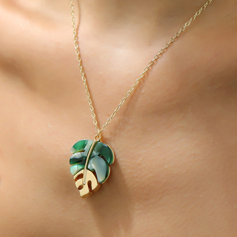 ⏳Limited-time 50% off⏰Fashion Leaf Pendant Necklace🍀📿