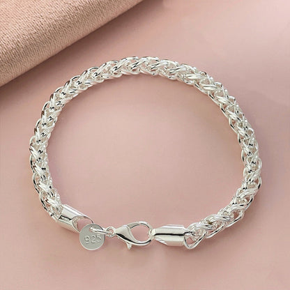 🌙 2026 Sale — Over 27,100 Sold!✨ Elegant Silver‑Tone Braided Wheat Chain Necklace 🤍