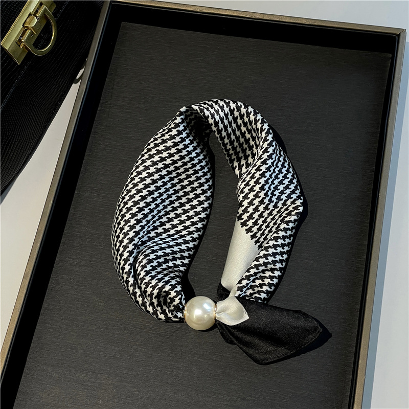 No-Tie Magnetic Pearl Clasp Soft Scarf💟Everyday Versatile Pieces