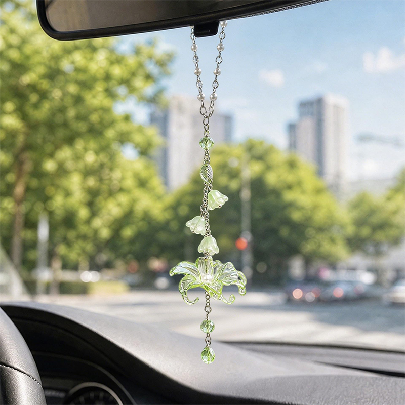 📢📢50% OFF !!⏰ Elegant Crystal Floral Car Charm
