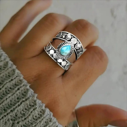 Vintage Carved Teardrop Ring for Women