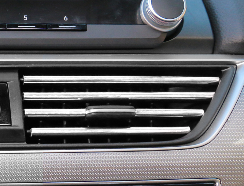 ⏳Limited-time 50% off⏰Car Vent Decorative Strip (10 Pcs) 🚗🍃✨