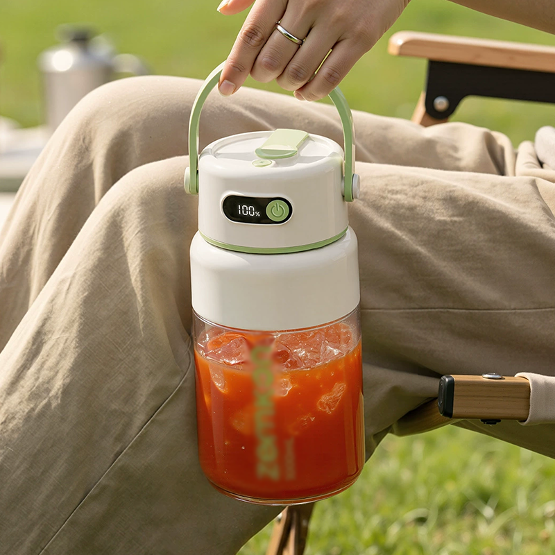 Portable Blender with Digital Display