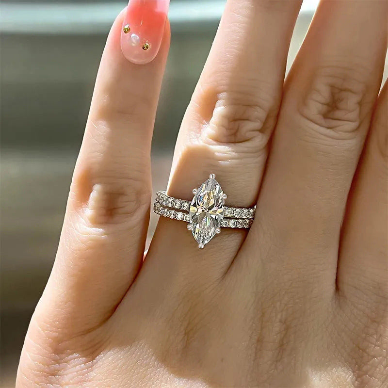 📢📢50% OFF !! ⏰Elegant Sparkling Cubic Zirconia Ring